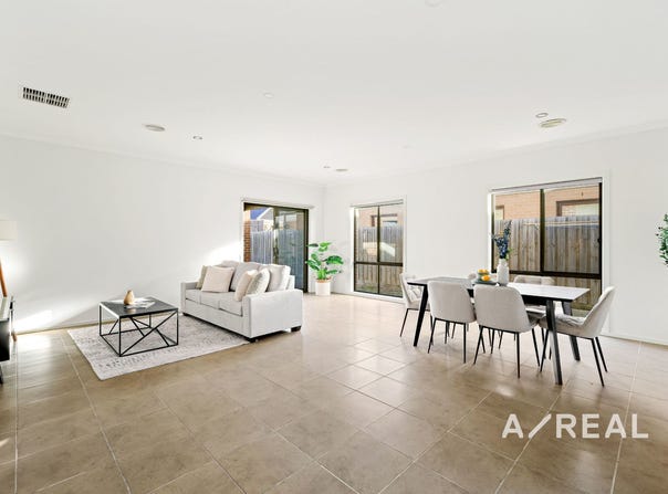 12  Vautier Avenue, Mickleham, Vic 3064