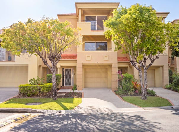 24/3 Robina Town Centre Drive, Robina, Qld 4226