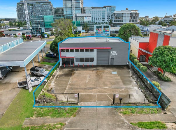 52 Second Avenue, Maroochydore, Qld 4558