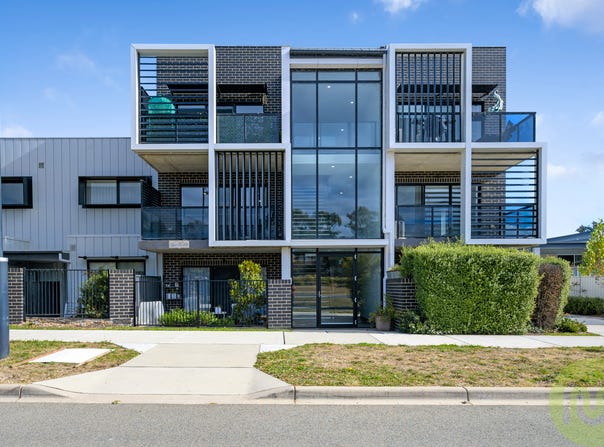 4/6 Ellison Harvie Close, Greenway, ACT 2900