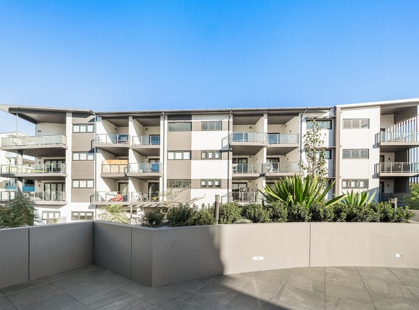 (Building 3) 303/116 Northcote Road, Greenacre, NSW 2190