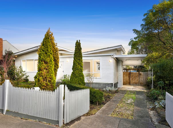 16 Brocka Avenue, Belmont, Vic 3216