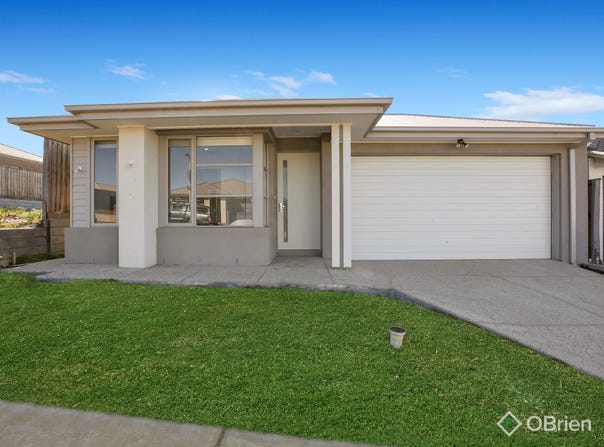 6 Feathertop Way, Nar Nar Goon North, Vic 3812