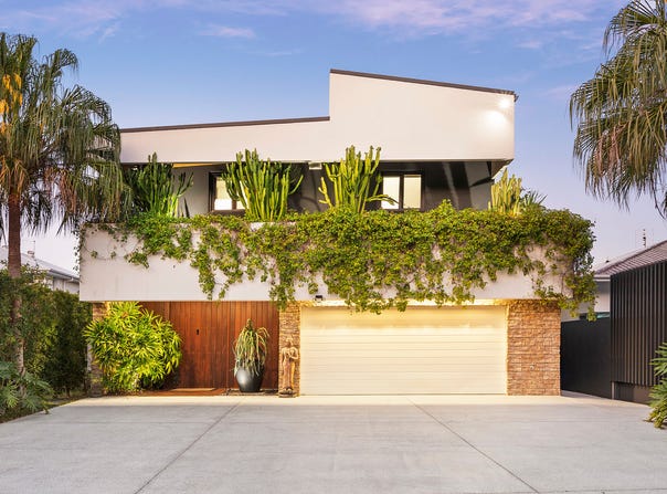 919 Medinah Avenue, Robina, Qld 4226