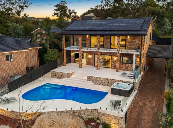 18 Waverly Place, Illawong, NSW 2234