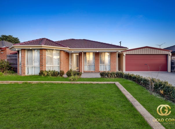 8 Landau Court, Cranbourne North, Vic 3977