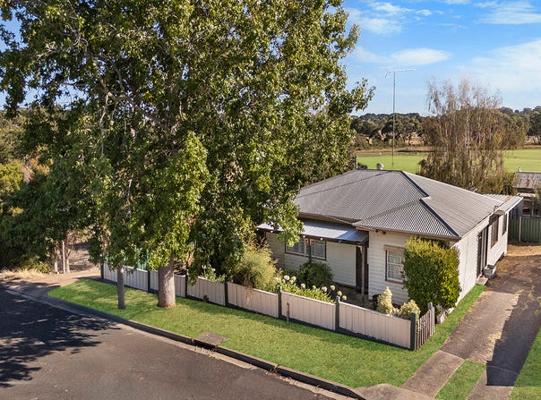 11 Kennedy Street, Hamilton, Vic 3300