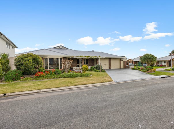 8 Ricci Court, Hope Valley, SA 5090