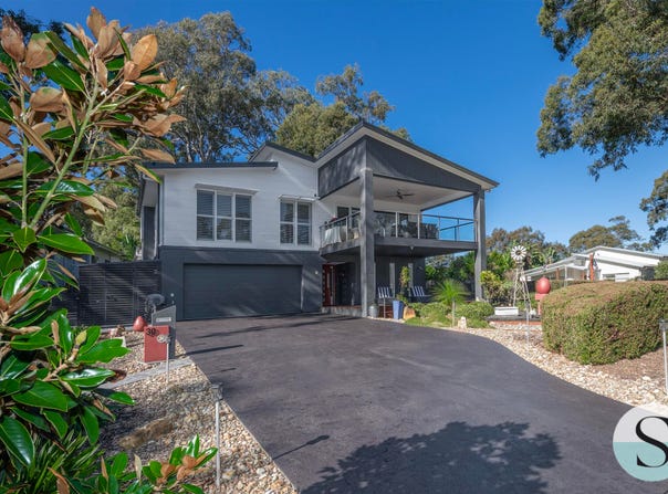 30 Lake Point Way, Murrays Beach, NSW 2281