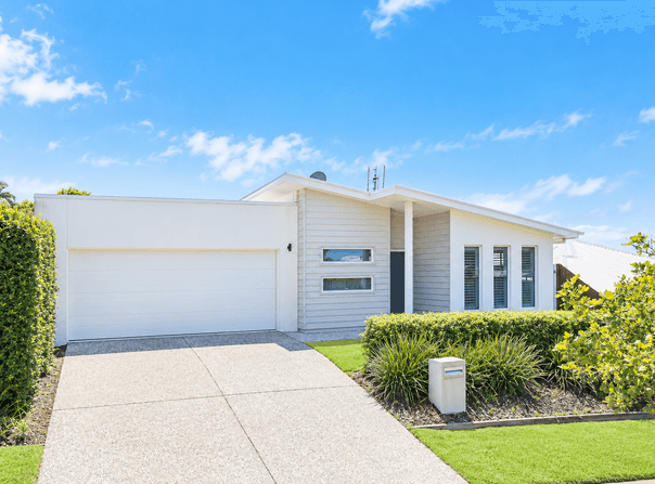 82 Parklakes Drive, Bli Bli, Qld 4560