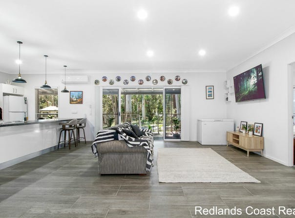 2-4 Sandpiper Pde, Macleay Island, Qld 4184