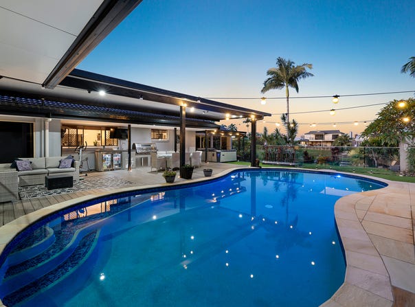 734 Nerang Broadbeach Road, Carrara, Qld 4211