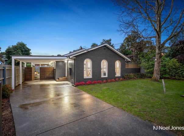 31 Songbird Avenue, Chirnside Park, Vic 3116