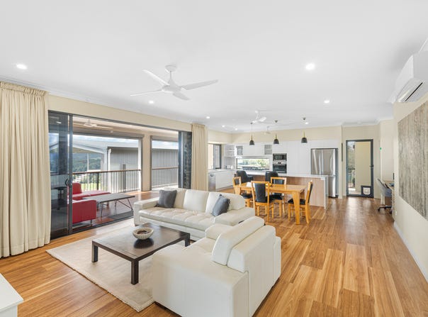 2 Hickory Terrace, Yungaburra, Qld 4884