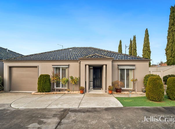 12 Brighton Court, Wendouree, Vic 3355
