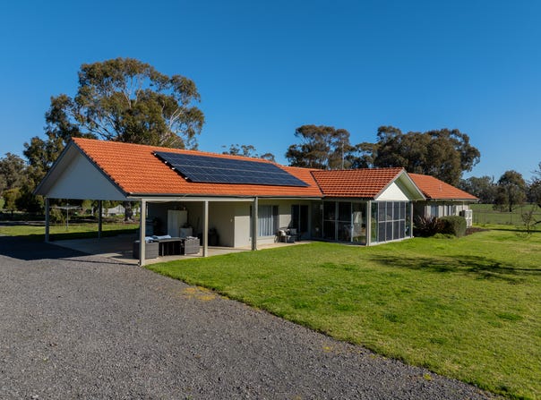 16 Hills Road, Pranjip, Vic 3666