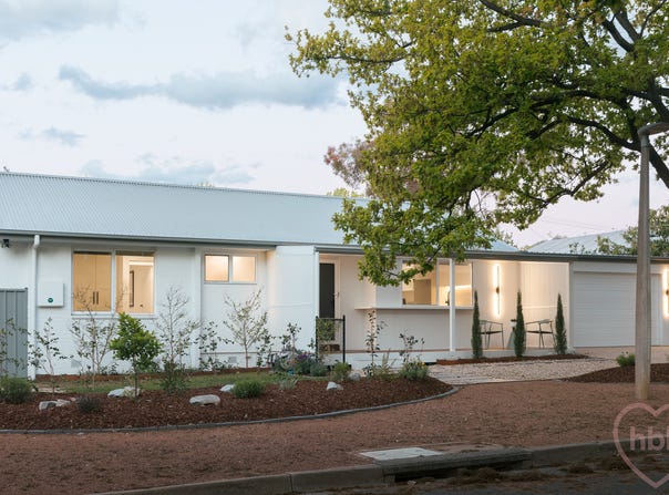18 Dickinson Street, Watson, ACT 2602