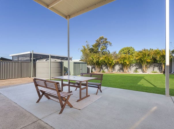 11 Kitchener Street, Booval, Qld 4304