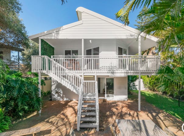 11 Campbell Avenue, Anna Bay, NSW 2316