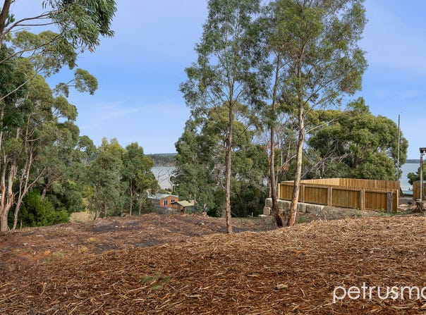 16 King Road, Lunawanna, Tas 7150