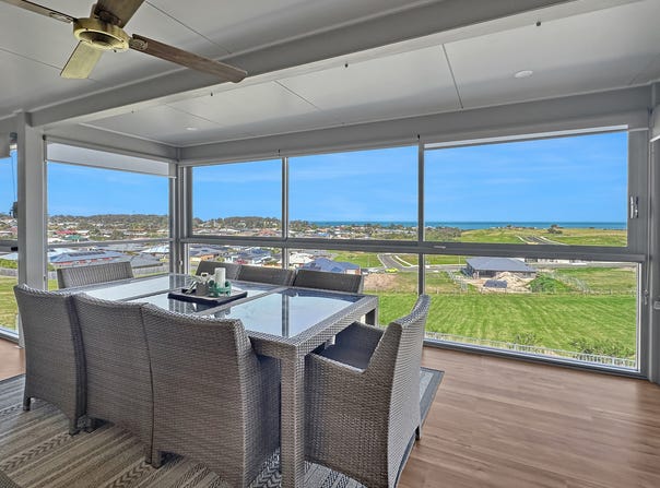 92 Thorpes Lane, Lakes Entrance, Vic 3909