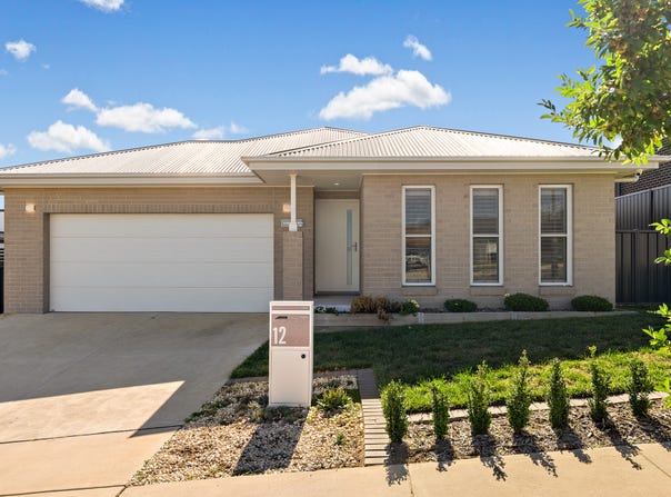 12 Laurel Martyn View, Whitlam, ACT 2611