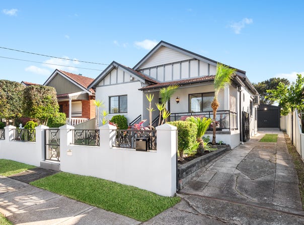 81 Dennis Street, Lakemba, NSW 2195