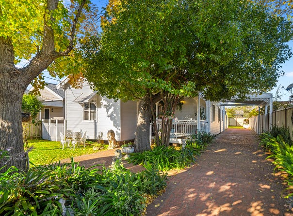 54 & 54a Paget Street, Richmond, NSW 2753