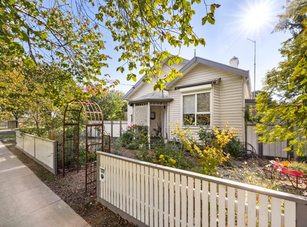 198  Johnson Street, Maffra, Vic 3860