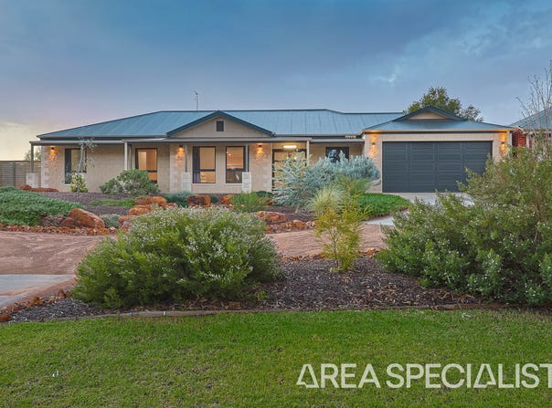 18 Carramar Drive, Gol Gol, NSW 2738