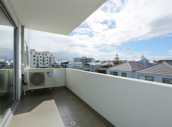 23/25 O'Connor Close, North Coogee, WA 6163