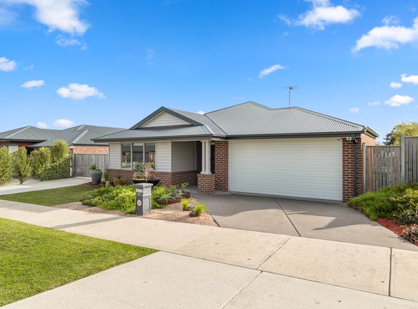 26 Seacrest Drive, Cowes, Vic 3922