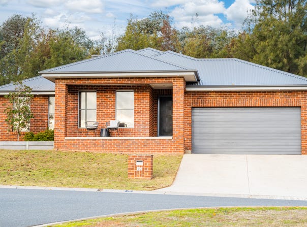12 Friarbird Way, Thurgoona, NSW 2640