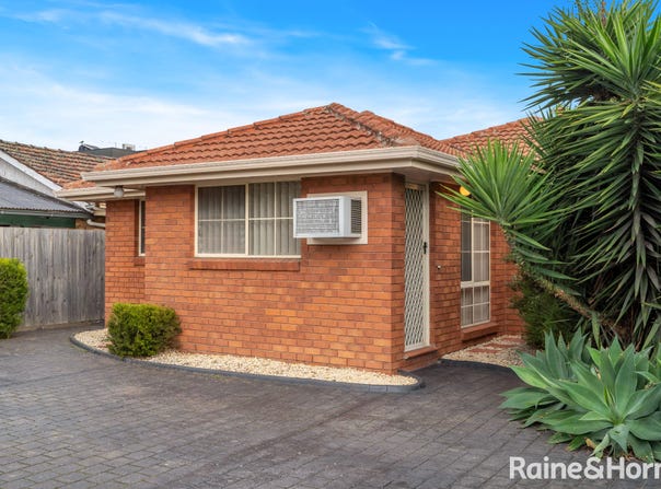 2/7 Hazel Grove, Pascoe Vale, Vic 3044