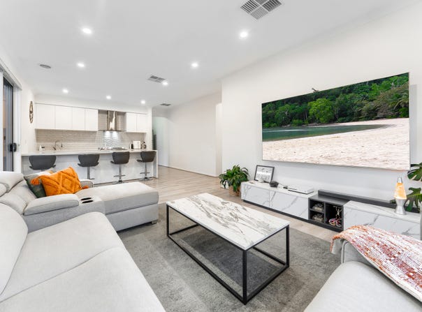 4 Copley Street, Cranbourne, Vic 3977