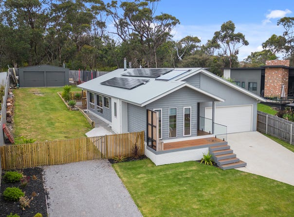 4 Warfe Drive, Lake Tyers Beach, Vic 3909