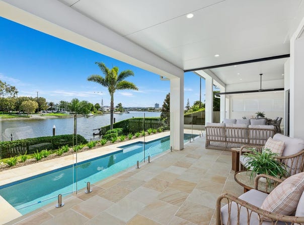7 Sir Bruce Small Boulevard, Benowa Waters, Qld 4217