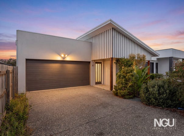 6 Rodeo Street, Spring Mountain, Qld 4300