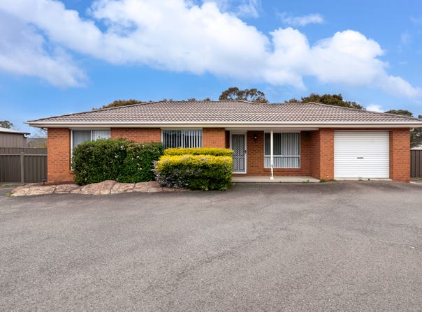 1/15 Paradise Place, Goulburn, NSW 2580