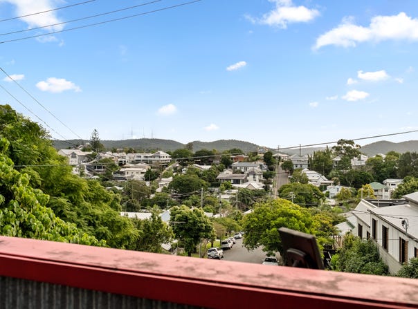 4 Zig Zag Street, Red Hill, Qld 4059