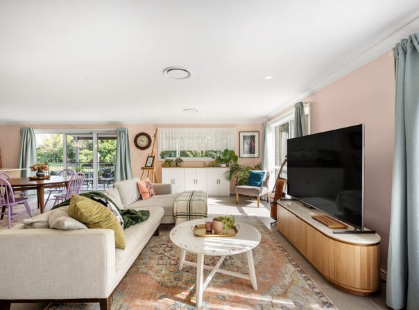 11 Mallangong Close, Figtree, NSW 2525