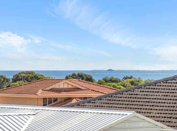 4 Atwick Place, Coogee, WA 6166