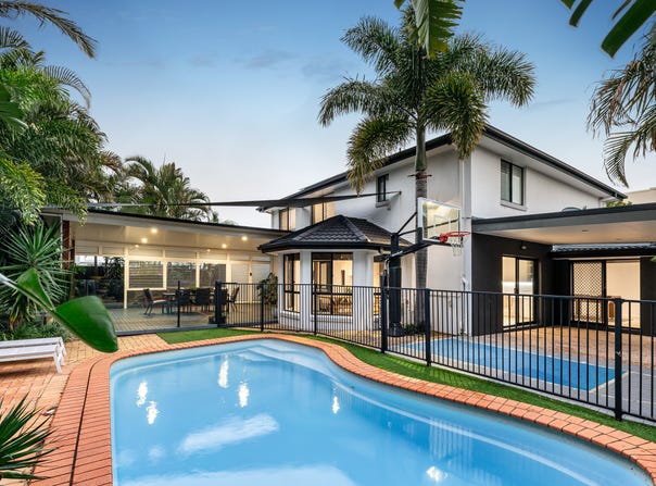 33 Bahamas Circuit, Kawana Island, Qld 4575