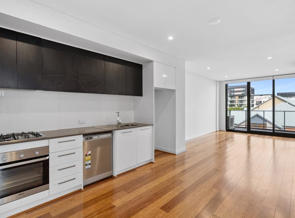 32/2 Marina Drive, Ascot, WA 6104