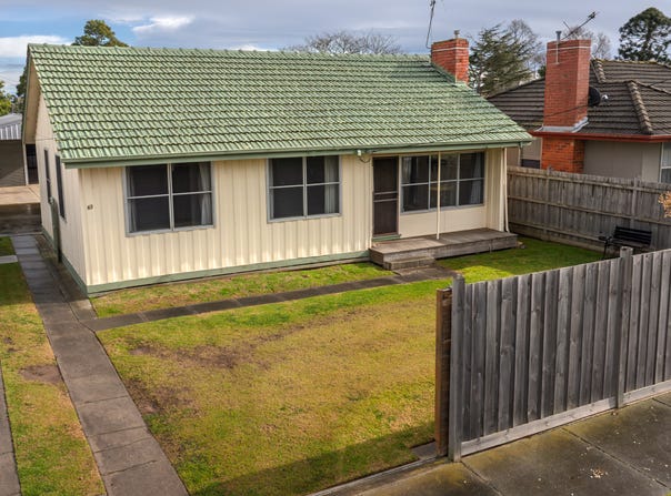 43 Buckley Street, Sale, Vic 3850