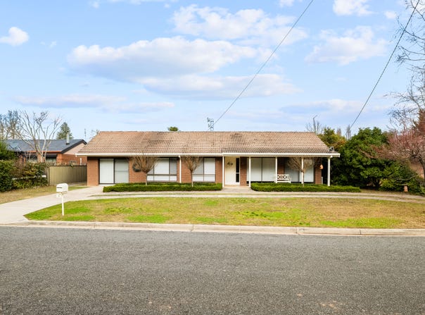 4 Spion Kopje Road, Bright, Vic 3741