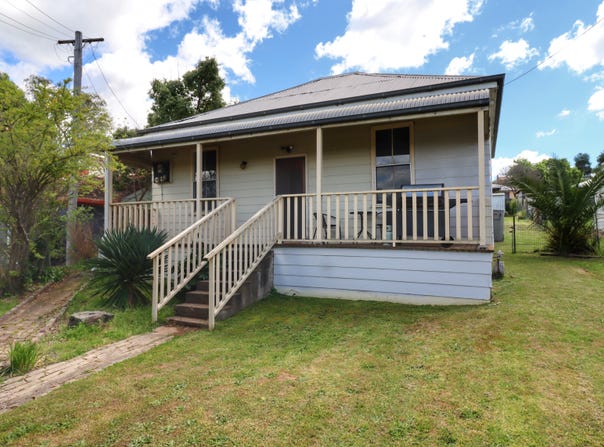2 Lynch Street, Cowra, NSW 2794