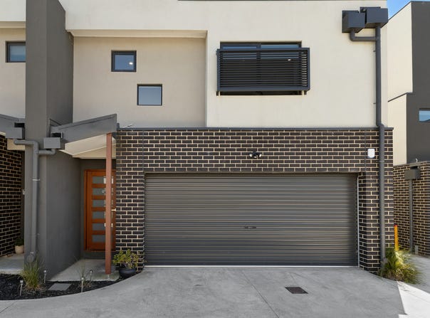 9/11 Pine Crescent, Boronia, Vic 3155