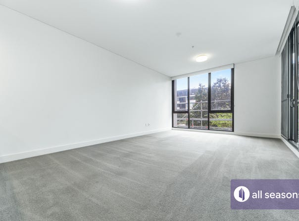 B404/13 Verona Drive, Wentworth Point, NSW 2127