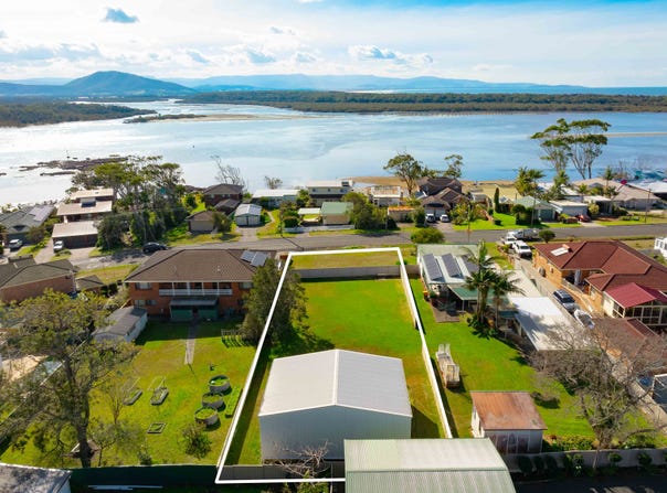 54 Orama Crescent, Orient Point, NSW 2540